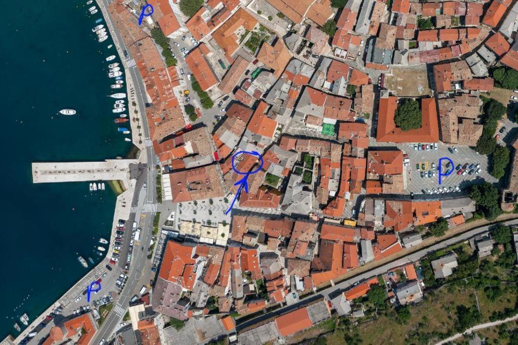 Rote Zora Apartment Senj  Luaran gambar